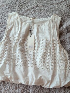 Women's White Eyelet Sleeveless Top